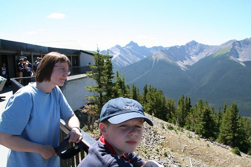 Betty und Leo auf dem Mount Sulphur.jpg